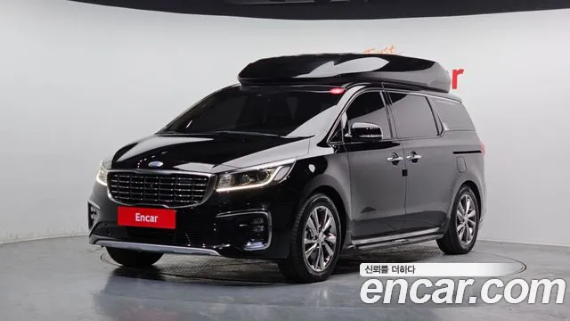 Kia Canival 2019 — photo 1