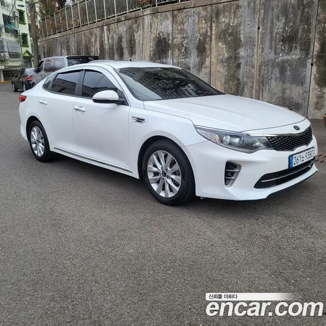 Kia K5 2016 — photo 1