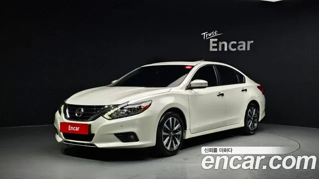 Nissan Altima 2017 — photo 1
