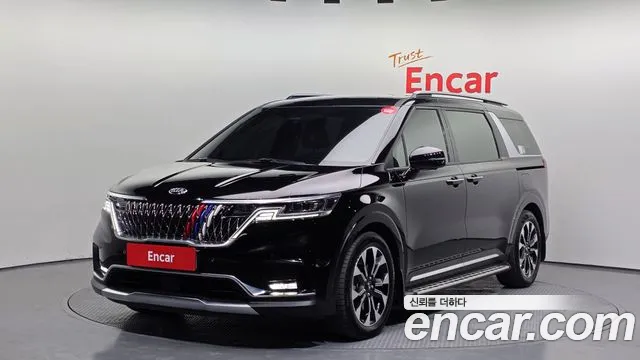 Kia Canival 2021 — photo 1