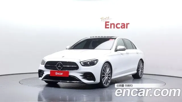 Mercedes-Benz E-Class 2021 — photo 1