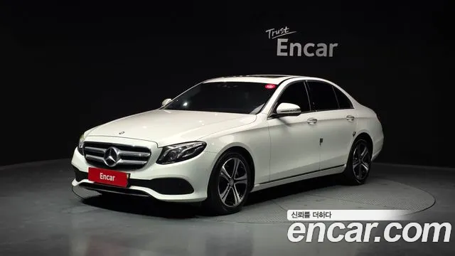 Mercedes-Benz E-Class 2017 — photo 1