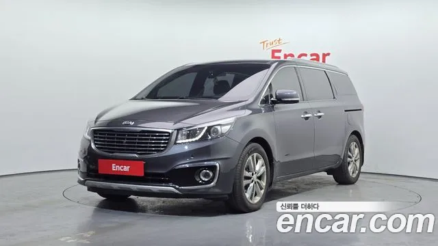 Kia Canival 2016 — photo 1