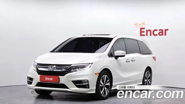 Honda Odyssey 2018 — photo 1