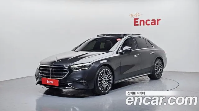 Mercedes-Benz E-Class 2024 — photo 1