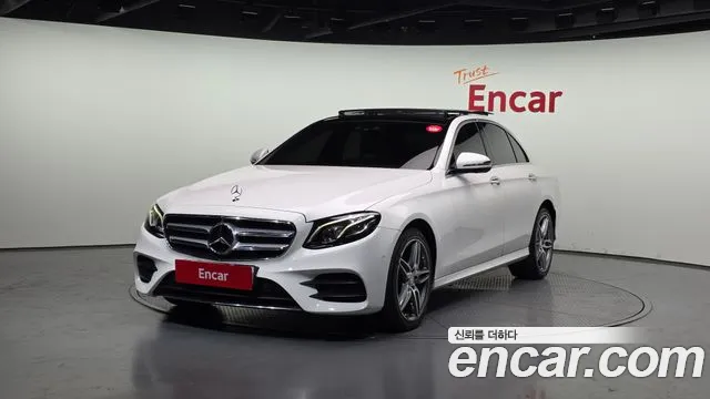 Mercedes-Benz E-Class 2017 — photo 1