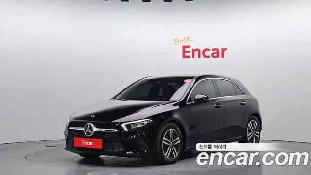 Mercedes-Benz A-Class 2022 — photo 1