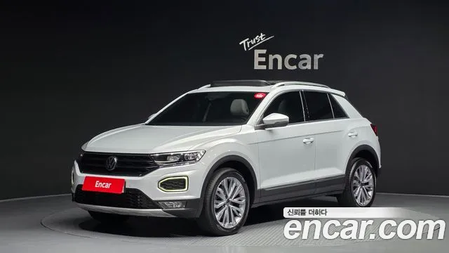 Volkswagen T-Roc 2021 — photo 1