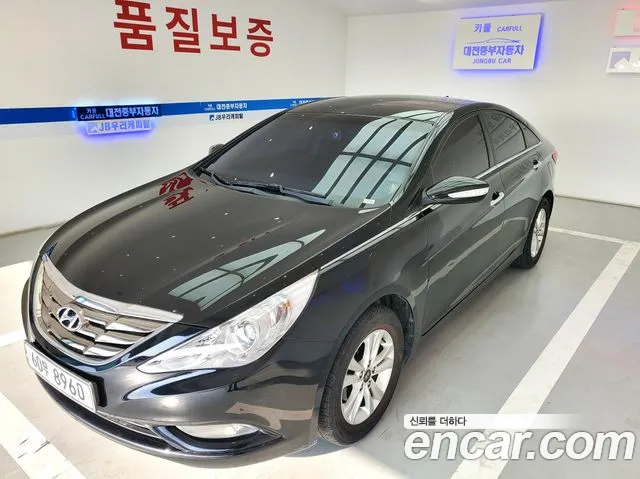 Hyundai Sonata 2010 — photo 1