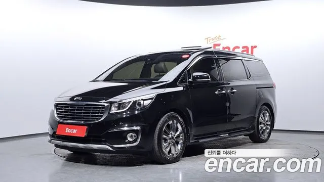 Kia Canival 2015 — photo 1