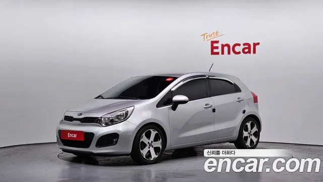 Kia pride 2012 — photo 1