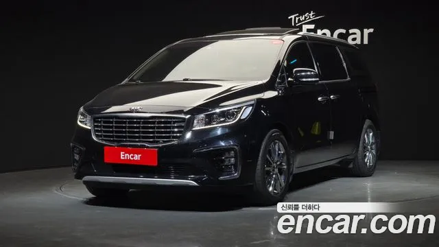 Kia Canival 2019 — photo 1