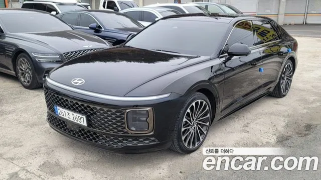 Hyundai Grandeur 2023 — photo 1