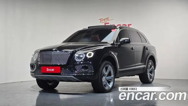 Bentley Bentayga 2018 — photo 1