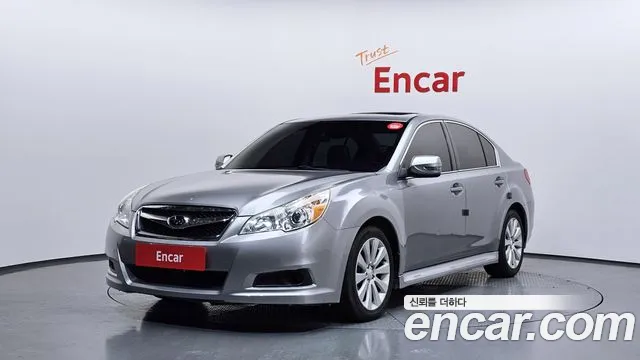 Subaru Legacy 2011 — photo 1