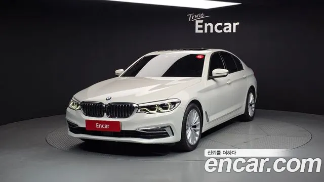 BMW 5-Series 2020 — photo 1
