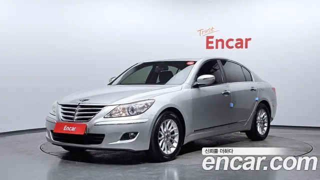 Hyundai Genesis 2011 — photo 1