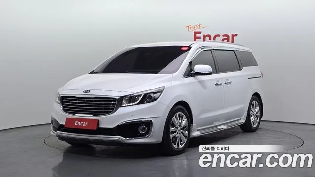 Kia Canival 2016 — photo 1