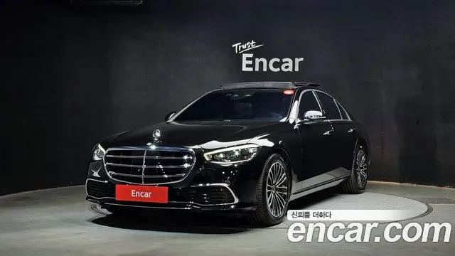 Mercedes-Benz S-Class 2025 — photo 1