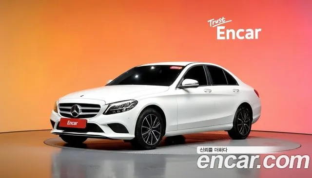 Mercedes-Benz C-Class 2019 — photo 1