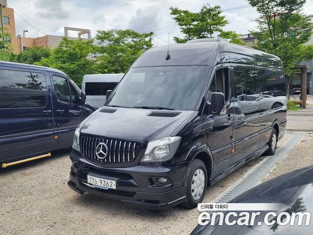 Mercedes-Benz Sprinter 2017 — photo 1