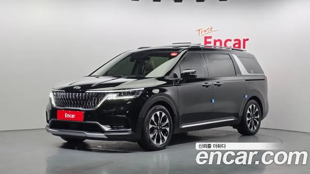 Kia Canival 2021 — photo 1