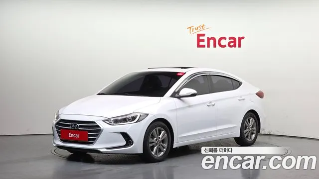 Hyundai AVANTE 2017 — photo 1