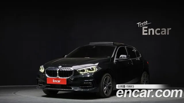 BMW 1-Series 2024 — photo 1