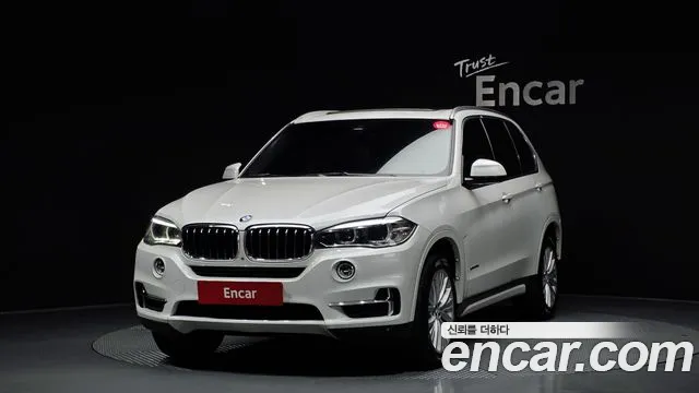 BMW X5 2017 — photo 1