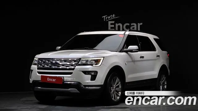 Ford Explorer 2018 — photo 1