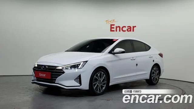 Hyundai AVANTE 2020 — photo 1