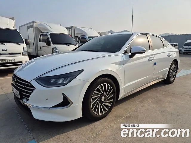 Hyundai Sonata 2023 — photo 1