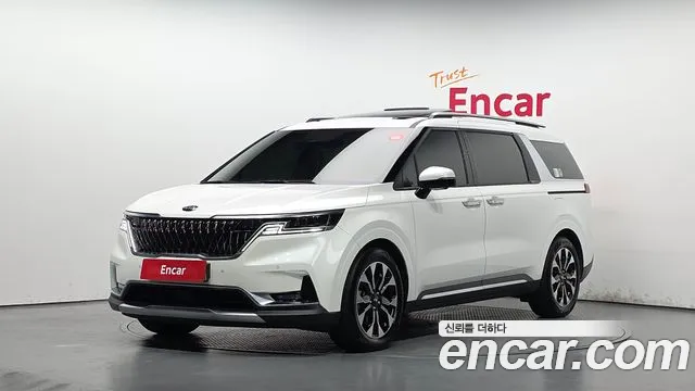 Kia Canival 2021 — photo 1