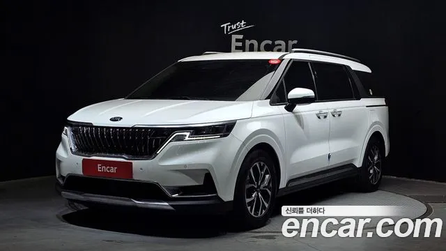 Kia Canival 2021 — photo 1