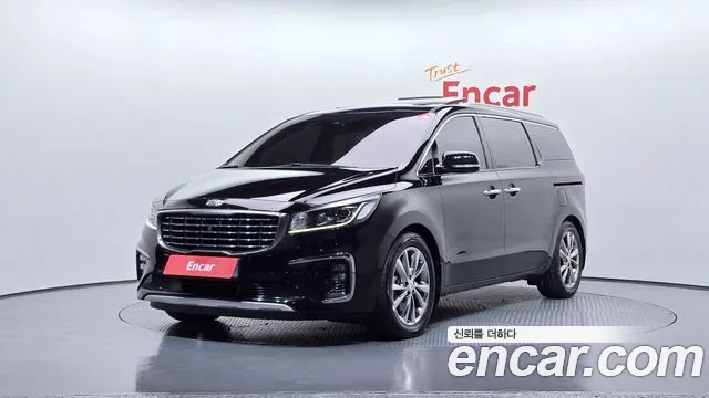 Kia Canival 2019 — photo 1