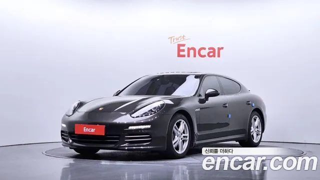 Porsche Panamera 2014 — photo 1