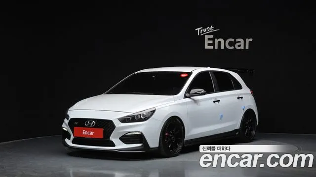Hyundai i30 2020 — photo 1