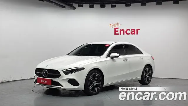 Mercedes-Benz A-Class 2024 — photo 1