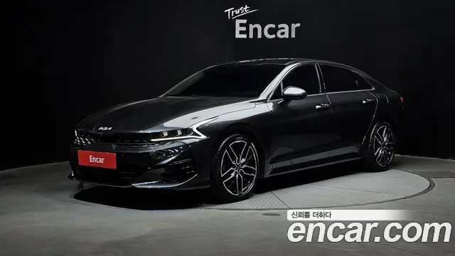 Kia K5 2023 — photo 1