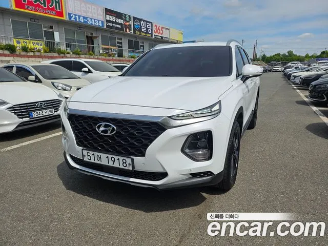 Hyundai Santafe 2019 — photo 1