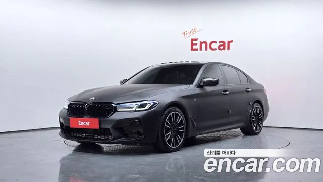 BMW 5-Series 2017 — photo 1