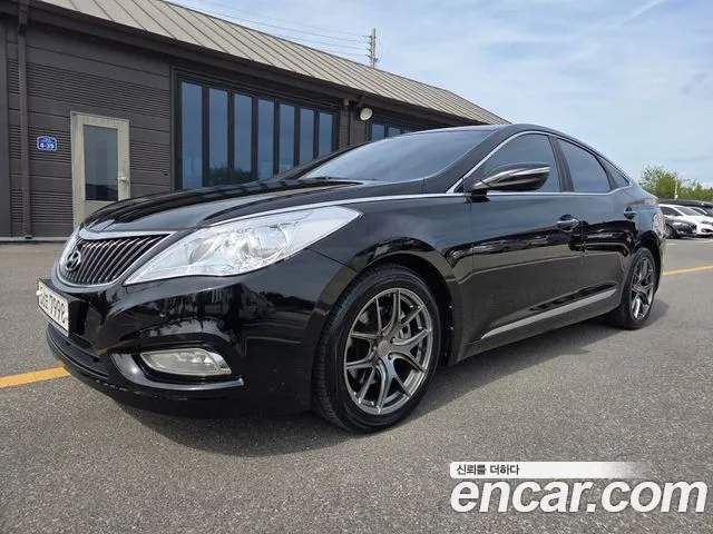 Hyundai Grandeur 2011 — photo 1