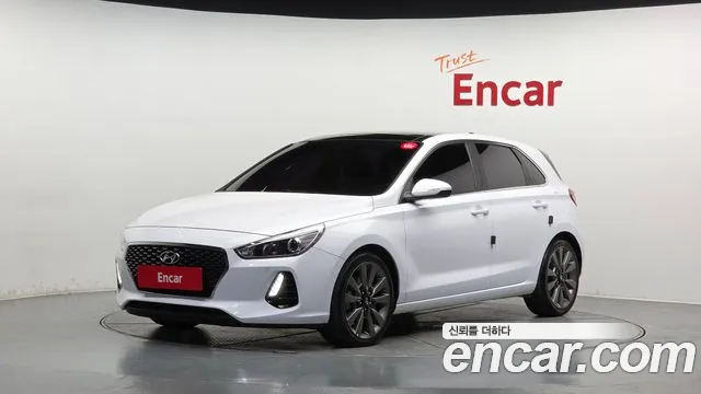 Hyundai i30 2018 — photo 1