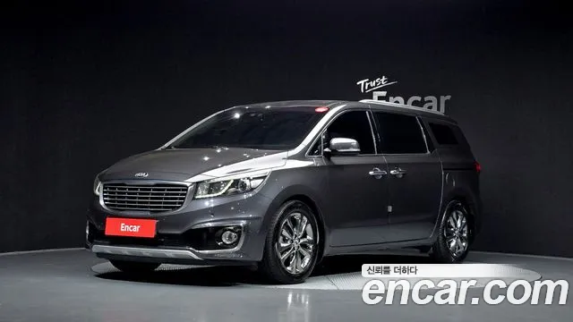 Kia Canival 2018 — photo 1