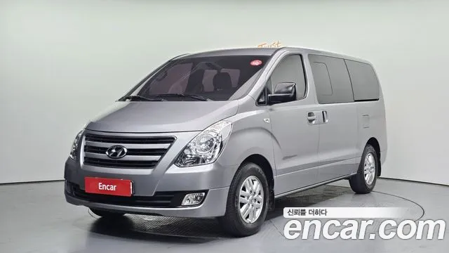 Hyundai Starex 2017 — photo 1
