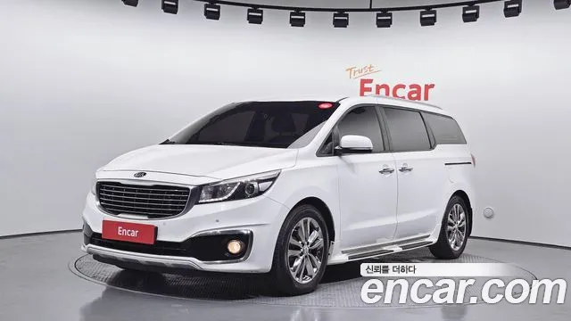 Kia Canival 2016 — photo 1