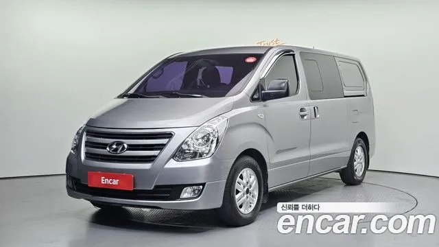 Hyundai Starex 2016 — photo 1