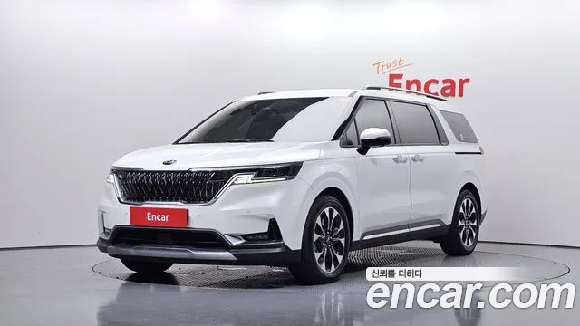 Kia Canival 2021 — photo 1