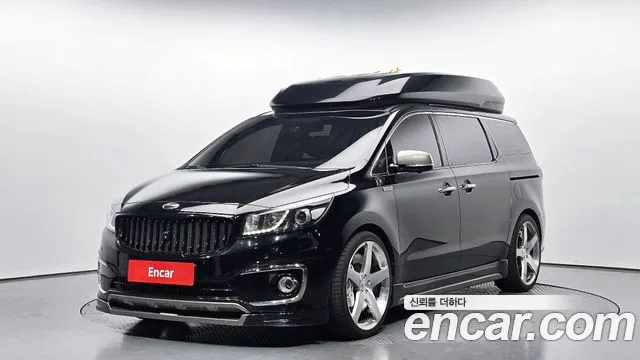 Kia Canival 2017 — photo 1