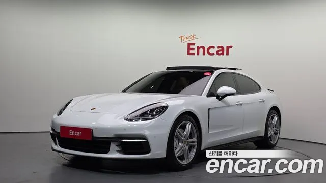 Porsche Panamera 2019 — photo 1